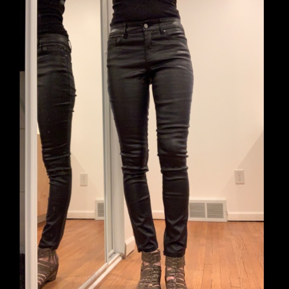 Limited Black shiny coated skinny jeans size 4R